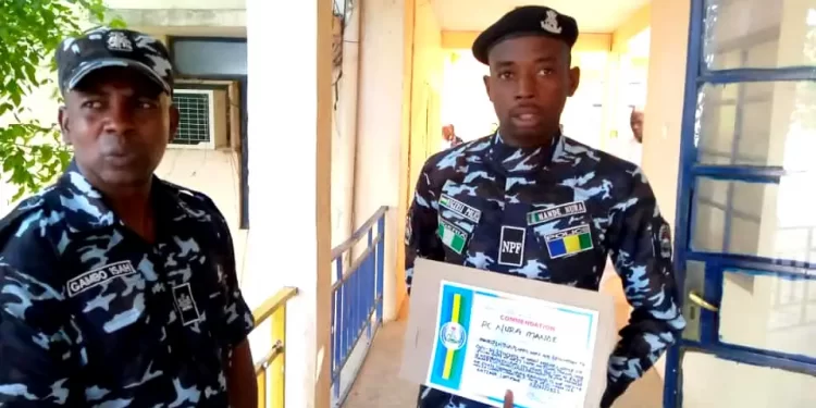 Police honour Constable for returning missing dollars to owner