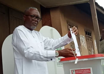Ekiti decides: PDP gov candidate, Kolawole, casts vote