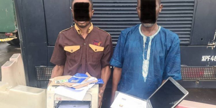 Police arrest forgers of vehicle registration documents