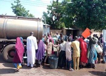 Water scarcity hits Sokoto, residents rush moving tankers