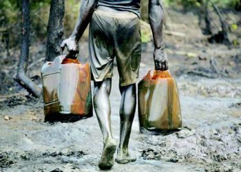 Navy arrests three suspected oil thieves in A’Ibom