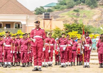 Akeredolu fumes as kastina arms vigilantes with Ak-47, while FG neglects AMOTEKUN