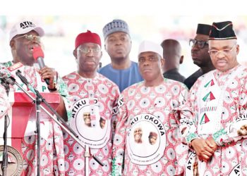 Atiku campaign: PDP govs hit Uyo with 15 private jets