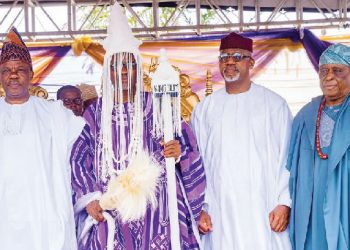 Dapo Abiodun presents staff of office to Olowu