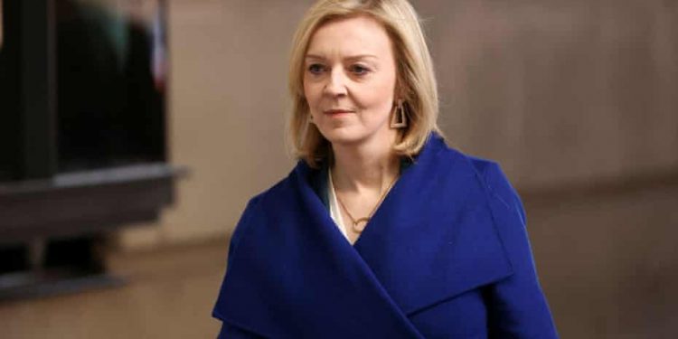 UK prime minister Truss resigns