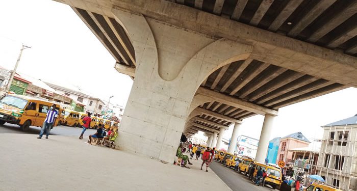 FG, Lagos plan sacking of under-bridge squatters, traders