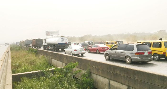 Lagos-Ibadan highway: Commuters groan as Julius Berger returns