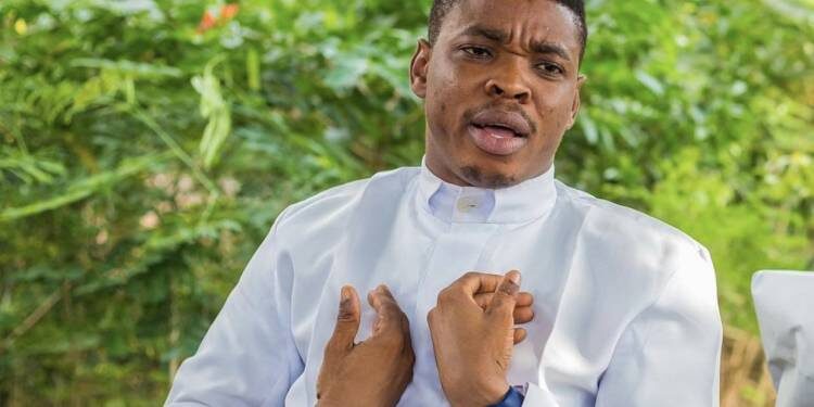 Armed Robbers Invade Home Of Popular Comedian, Woli Agba, In Ibadan