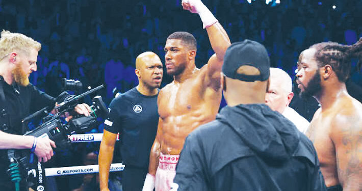 Joshua breaks London jinx, beats Franklin