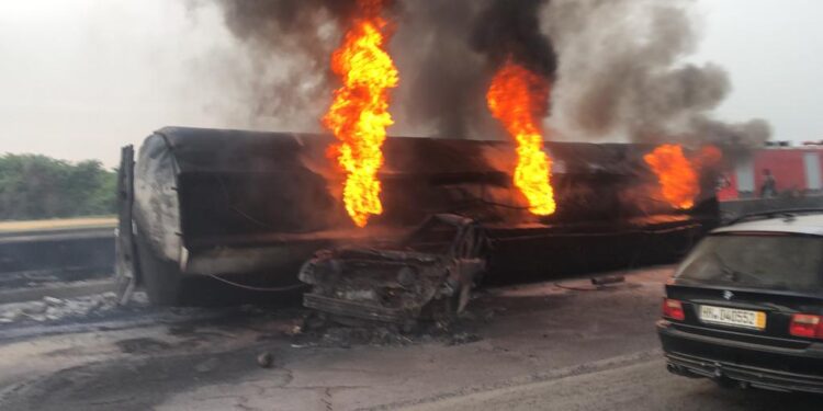 Tanker fire worsens Lagos-Ibadan expressway gridlock
