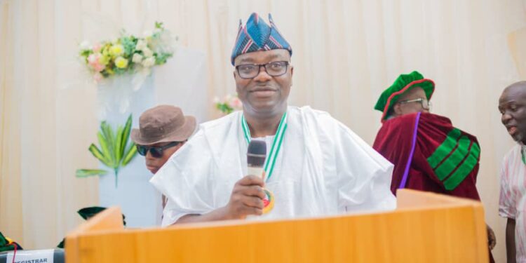 GARLAND OF MERIT FOR ADEOLU AKANDE, MAKINDE, ZULUM AND OTHERS .