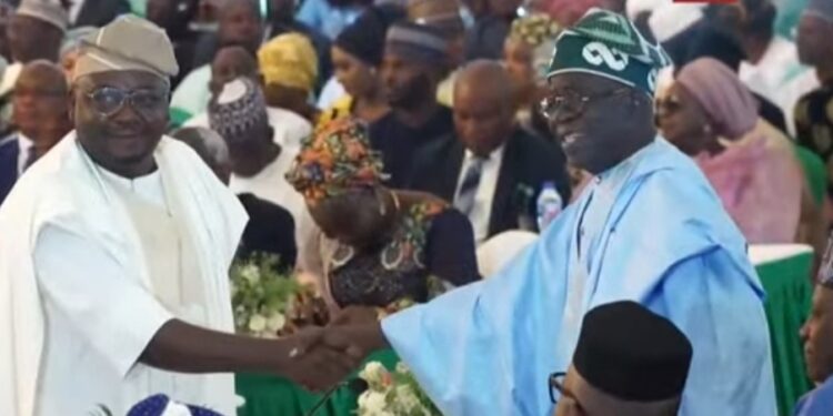GROUP OF OYO LG EX- CHAIRMEN CONGRATULATES MINISTER FOR POWER-ADELABU FOR HIS APPOINTMENT AND SWEARING-IN
