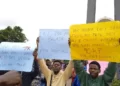Increased tuition: OAU students block school entrance,  insist on 50% reduction