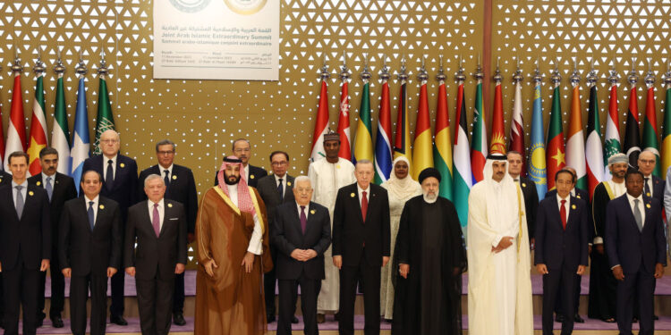 Arab Summit Urges Ceasefire in Israeli-Hamas Conflict