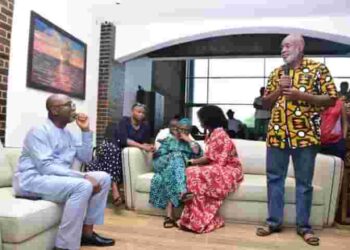 Governor Aiyedatiwa’s Condolence Visit: Pledges to Uphold Akeredolu’s Legacy